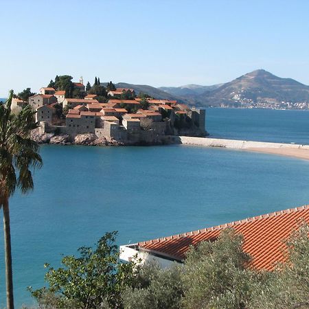 Apartments Secret Garden Sveti Stefan Exterior foto
